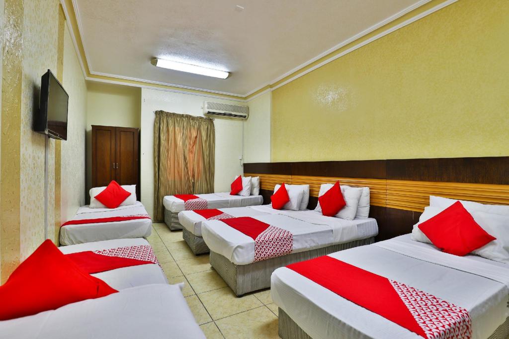 OYO 429 Hamsat Taiba Hotel