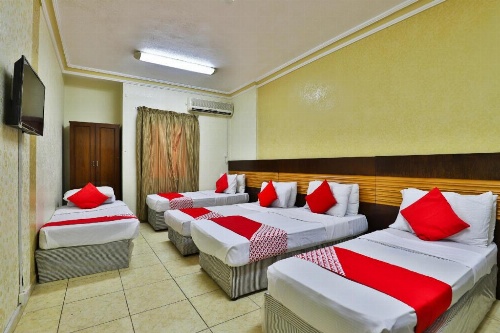OYO 429 Hamsat Taiba Hotel image 15