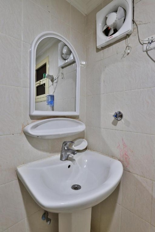 OYO 429 Hamsat Taiba Hotel image 29