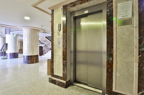 OYO 429 Hamsat Taiba Hotel image 9